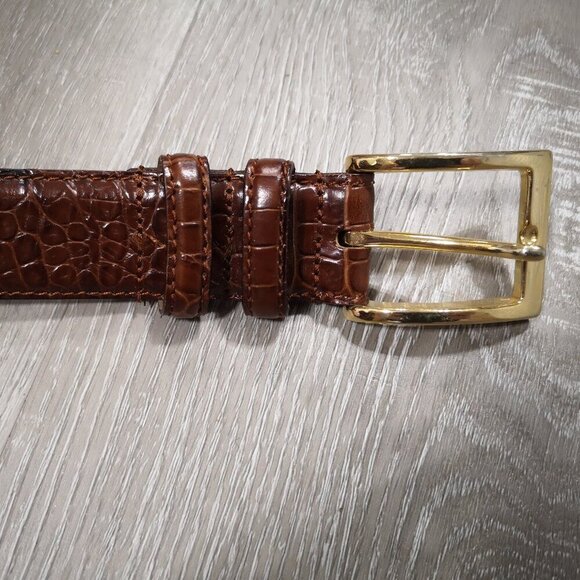 Talbots Ladies Size Small Brown Leather Crocodile Embossed Pattern Belt - Picture 2 of 4